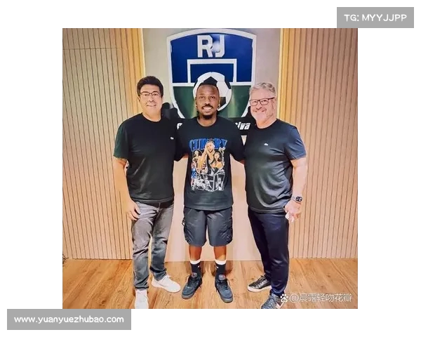 32岁归化球员费南多与经纪公司讨论未来发展计划寻找新机遇